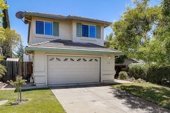 Building Photo - Spectacular FOLSOM 4/3 - Waiting For You!  Please Read Entire Ad For Viewings!