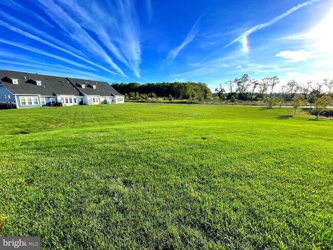 Building Photo - 33789 Freeport Dr