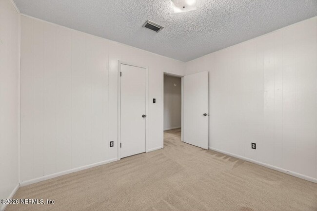 Building Photo - 8900 Crystal Springs Rd