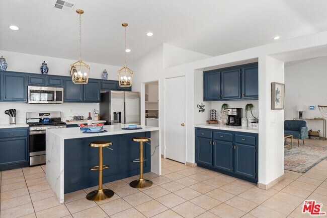 Building Photo - 47519 Margarita St