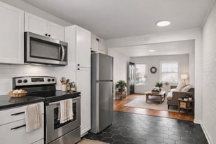 Building Photo - Highland Commons