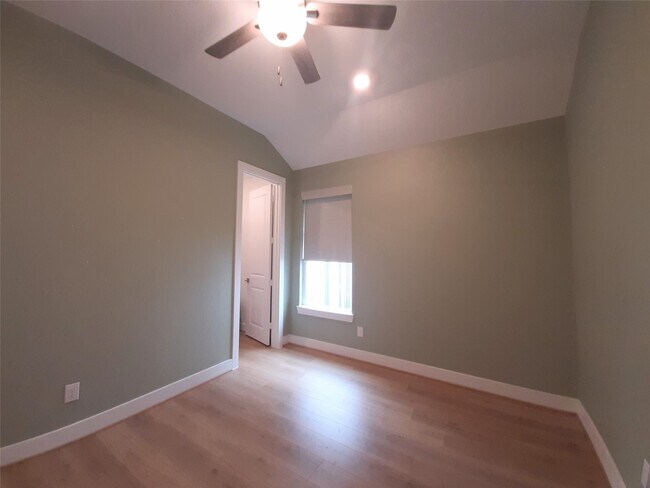 Building Photo - 8015 Allston Vlg Trl