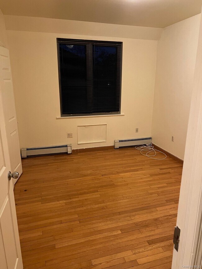 Building Photo - 217 Graff Ave