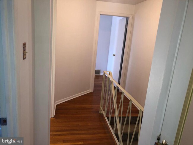 Building Photo - 10672 Halstead St