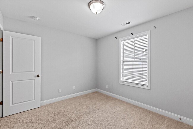 Building Photo - Landing at Lewis Creek Home For Rent!