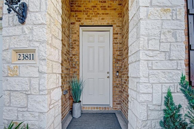 Building Photo - 23811 Via Viale Dr