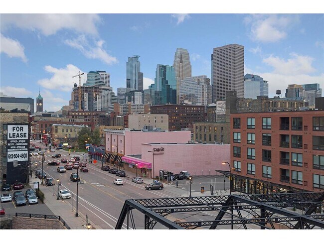 Building Photo - 404 N Washington Ave