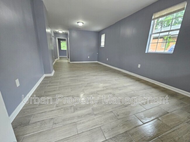Building Photo - 1149 Merchant St