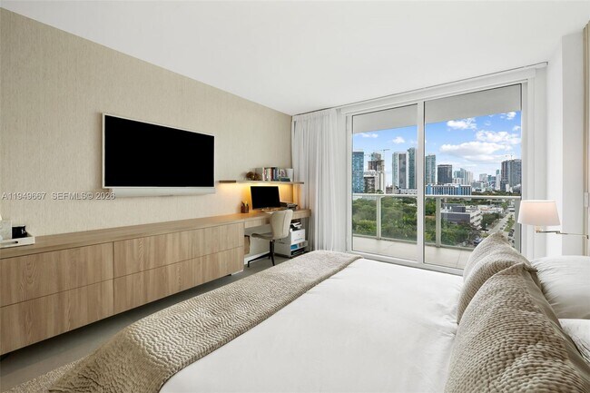 Building Photo - 4250 Biscayne Blvd