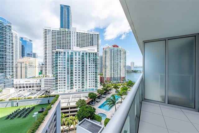 Building Photo - 1300 Brickell Bay Dr