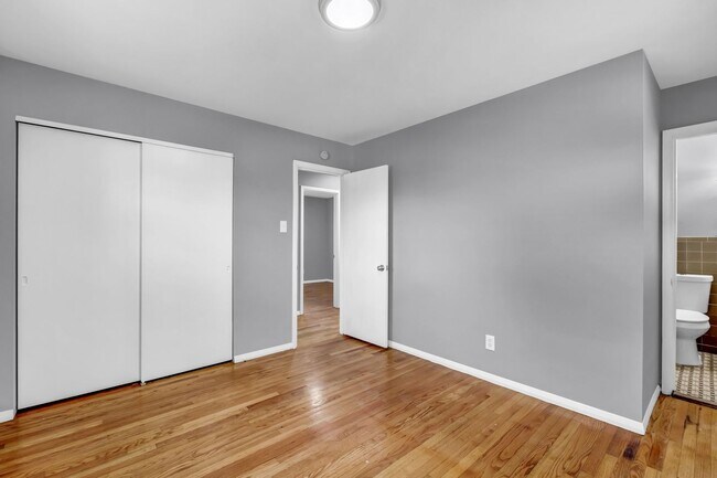 Building Photo - Spacious Single Family Home In Florissant with a Walk Out Basement!!