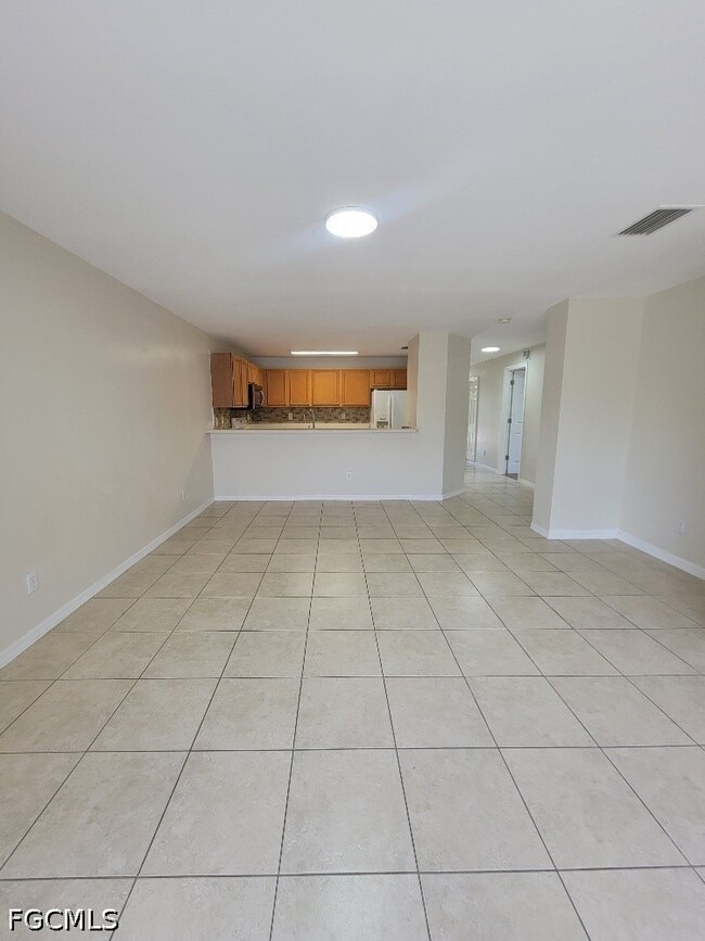 Building Photo - 306 Leeland Heights Blvd E