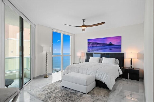 Building Photo - 101 S Fort Lauderdale Beach Blvd