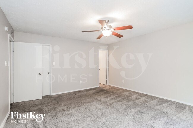 Building Photo - 16939 Macleish Dr