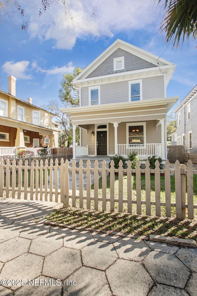 Building Photo - 1721 N Liberty St