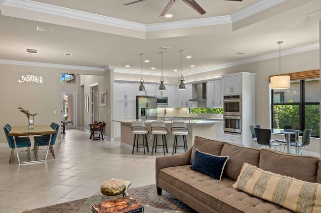 Building Photo - ** MARBELLA ISLES ** 4 BED / 3 BATH - SING...