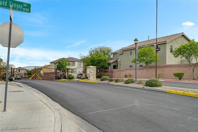 Building Photo - 9408 Santana Siesta Ave