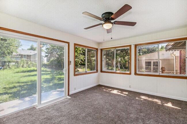 Building Photo - 3707 E Funston St