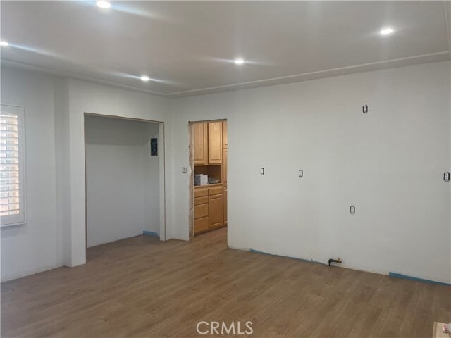 Building Photo - 408 E Elm St