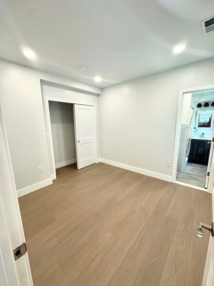 Building Photo - 3411 Baring St