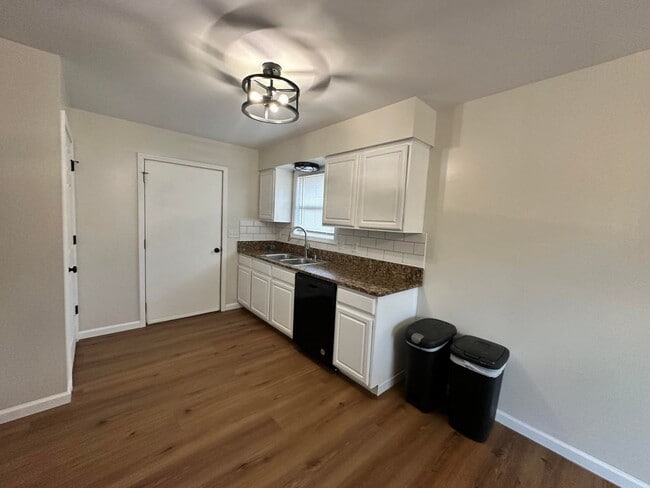 Building Photo - COMING SOON! All Brick Home in Battlefield