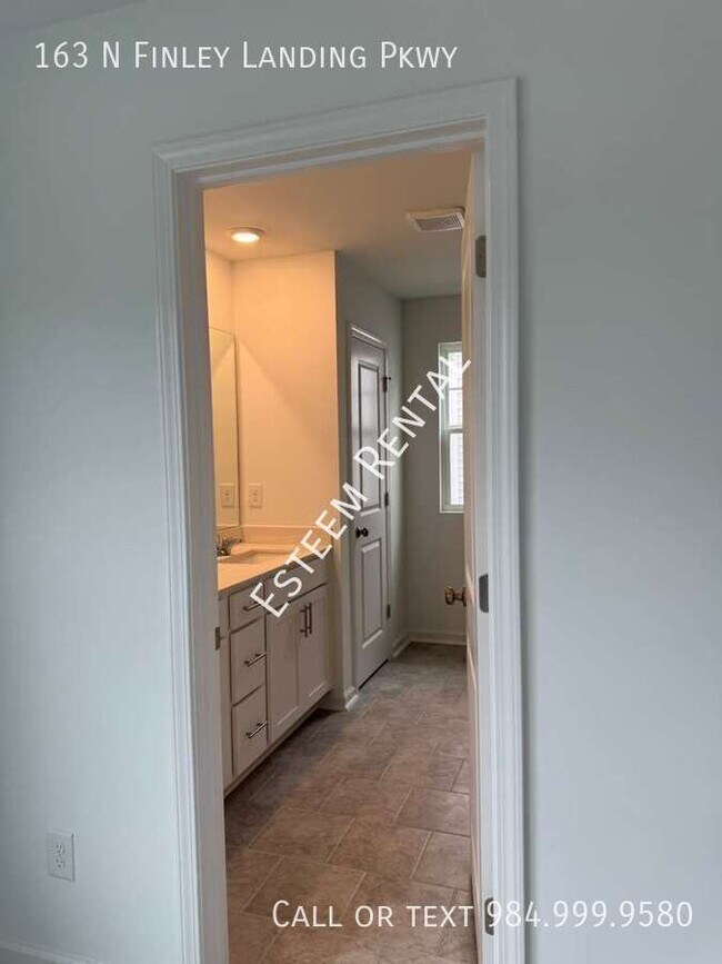 Building Photo - 163 S Finley Lndg Pkwy