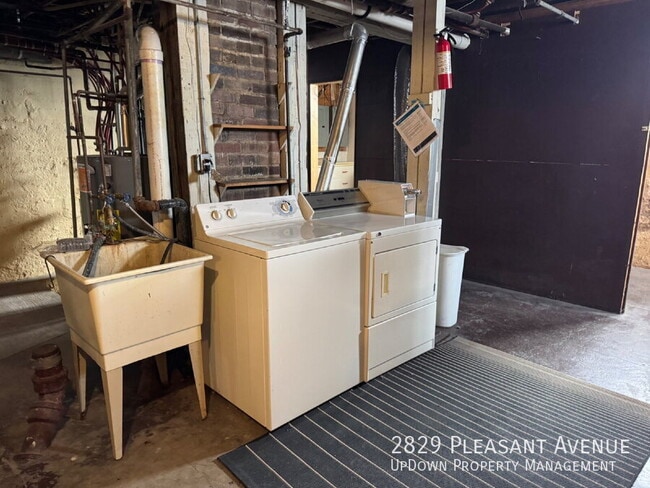 Building Photo - 2829 Pleasant Ave