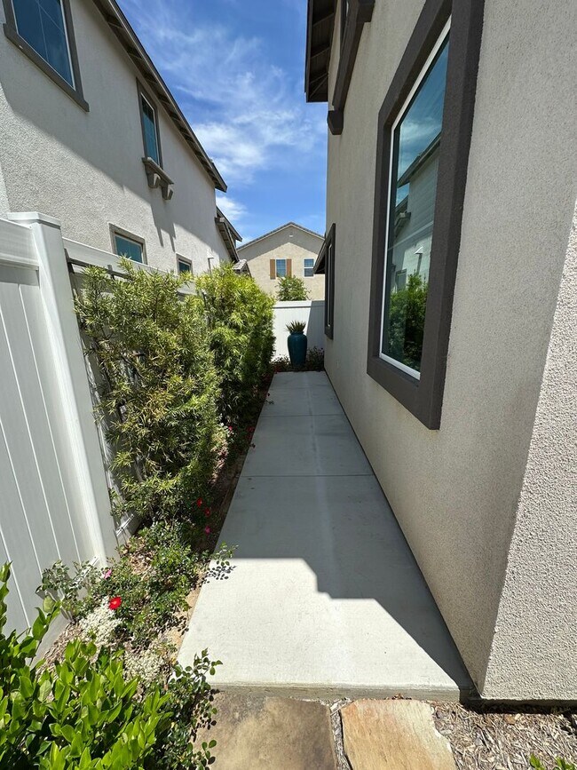 Building Photo - 3 Bedroom Lennar Model for Rent