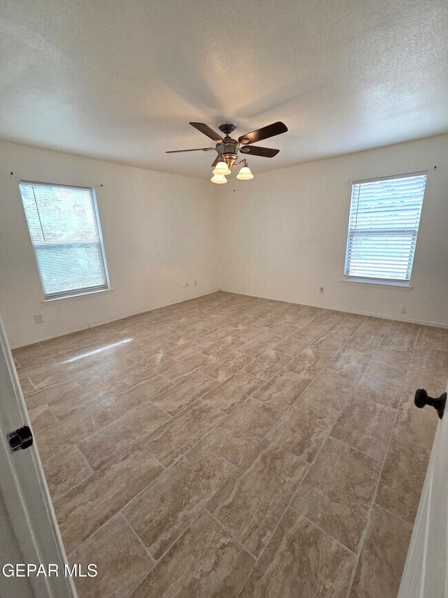 Building Photo - 15341 Werling Ct