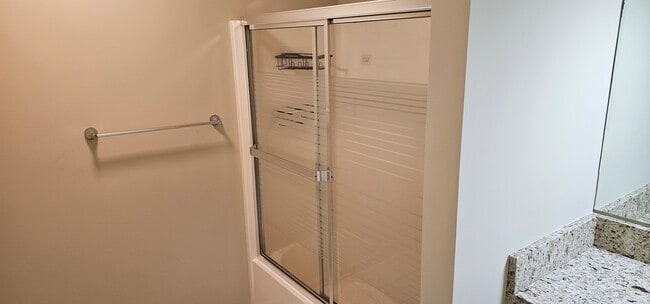 Building Photo - Overwood - Auburn