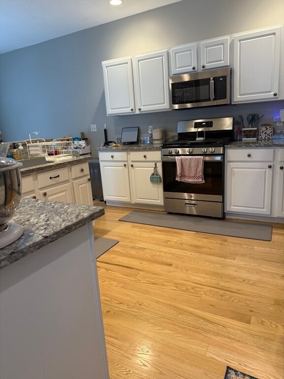 Building Photo - 28 Ptarmigan Dr