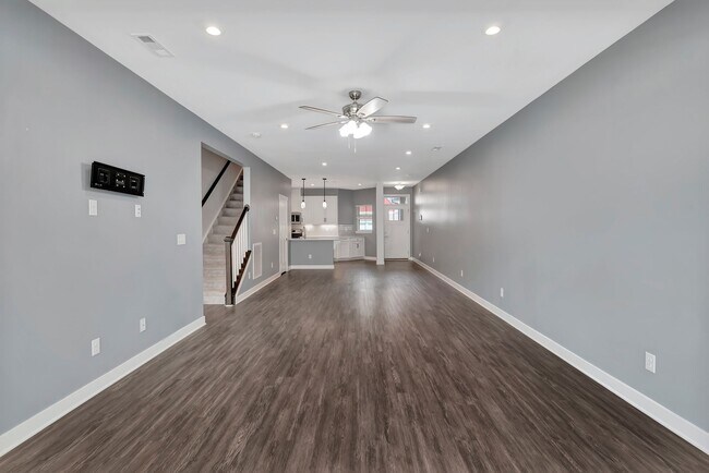 Building Photo - 393 S Downs Cir