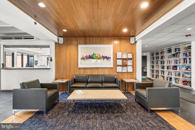 Building Photo - 11208 Valley Forge Cir