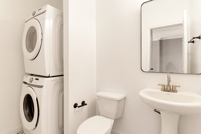 Building Photo - E 31st Street