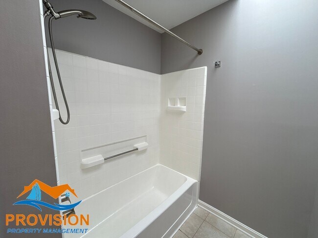 Building Photo - 2021 Compton Ct