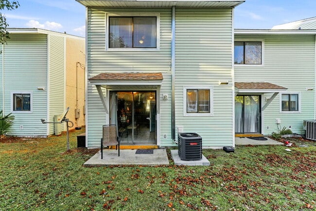 Building Photo - 4480 E Hwy 98