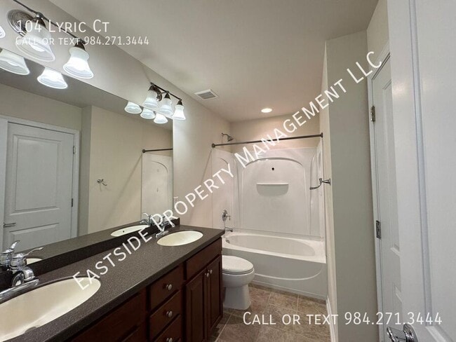 Building Photo - 104 Lyric Ct