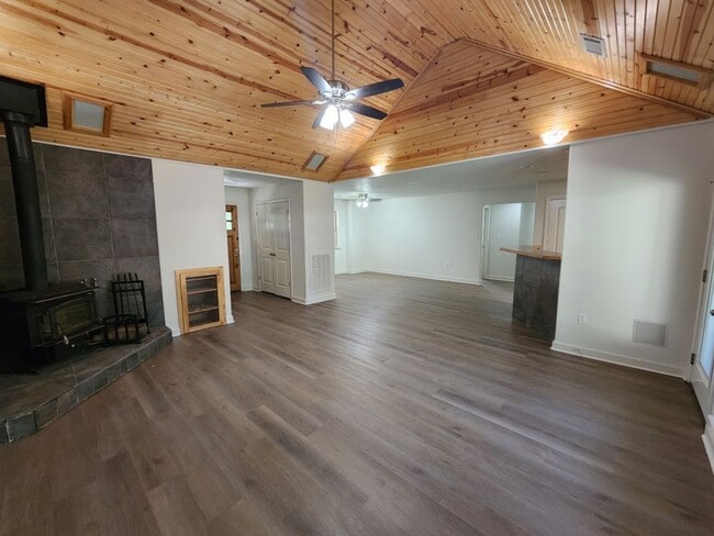 Building Photo - 1906 Alcoa Blvd