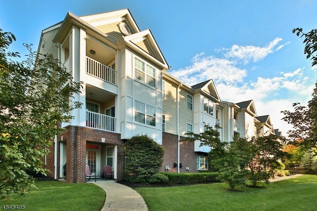 Building Photo - 22 Taft Ln