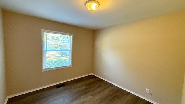 Building Photo - EAST SIDE 4 BEDROOM/1.5 BATH RANCH HOME FULLY RENOVATED AND AVAILABLE IMMEDIATELY