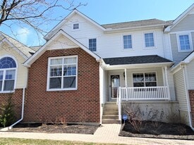 Building Photo - 1009 Bond St