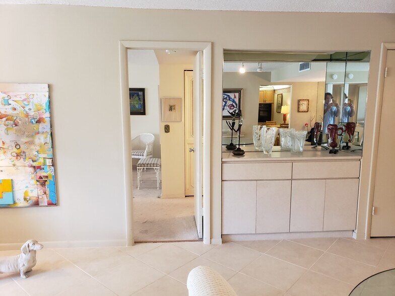 Building Photo - 3460 S Ocean Blvd