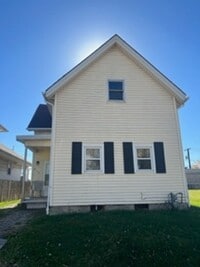 Building Photo - 313 E Franklin St