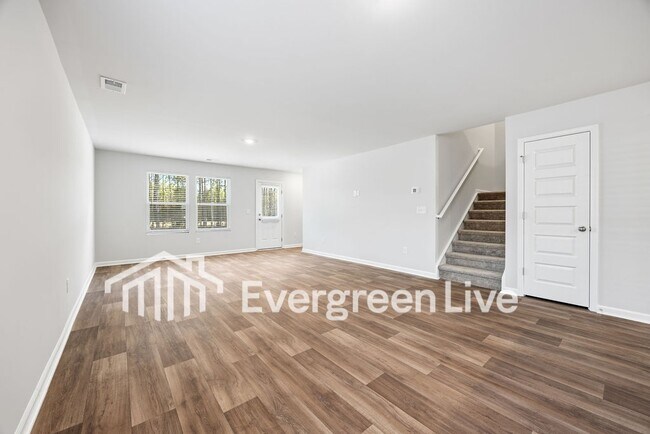 Building Photo - 1707 King Oaks Lp