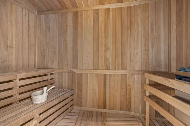 Building Photo - Modern Studio with Partial Ocean Views at ...