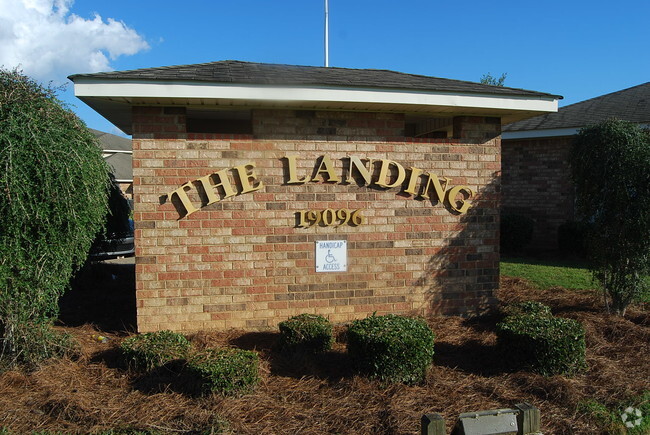 Building Photo - The Landing