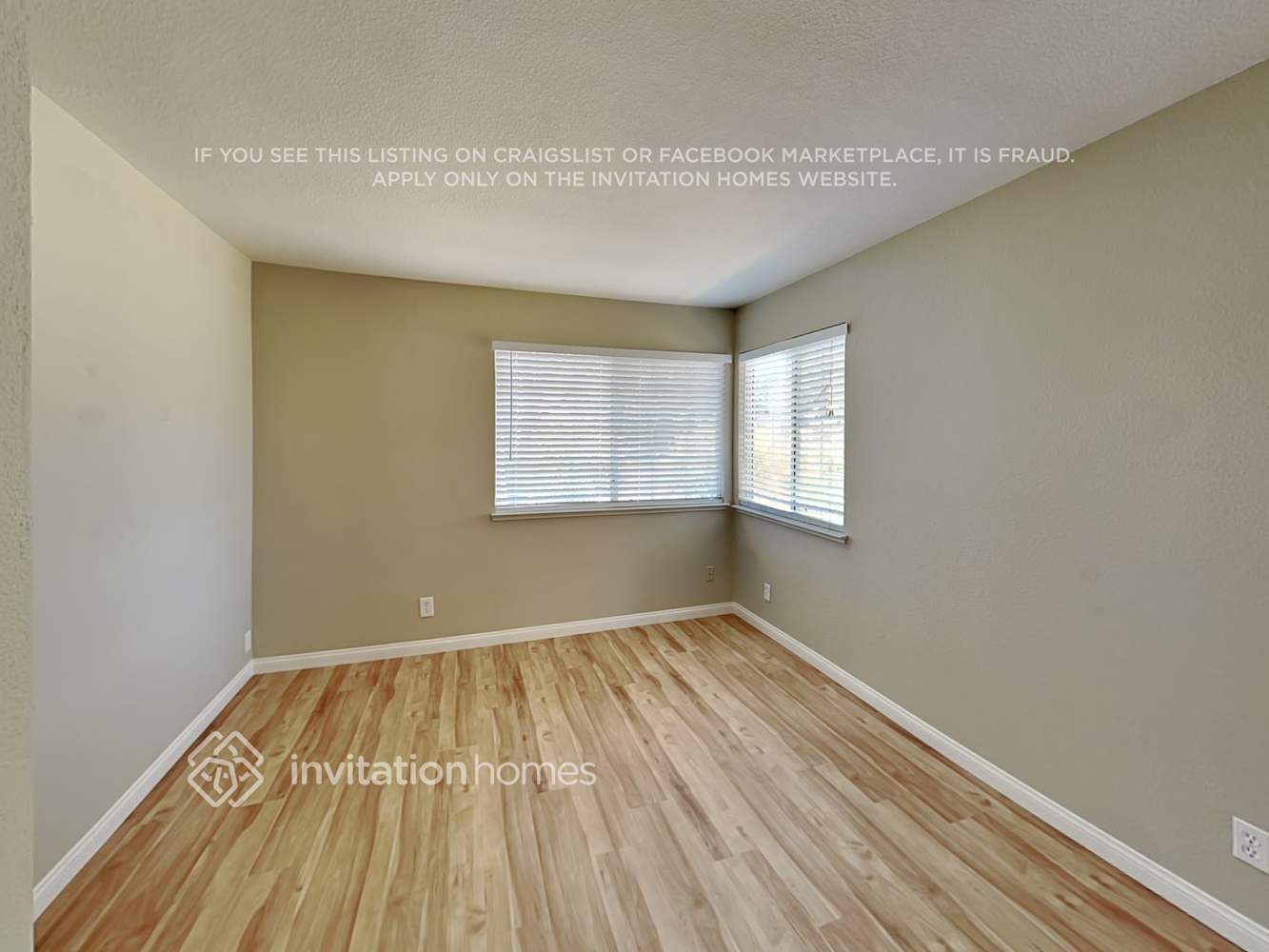 Building Photo - 8987 Meadowspring Dr