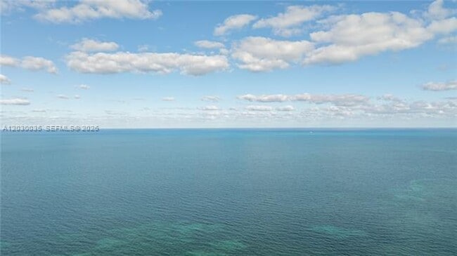 Building Photo - 210 Seaview Dr