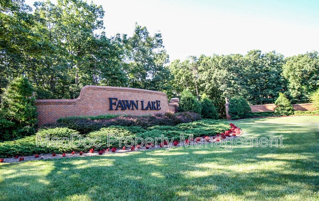 Building Photo - 11103 Fawn Lake Pkwy