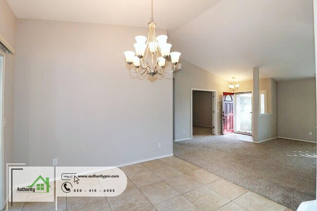 Building Photo - 2378 Castlewood Dr